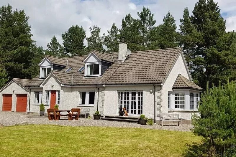 An Teallach luxury holiday home in Cairngorm National Park - Wifi
