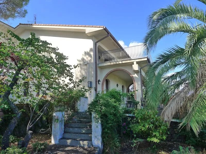 Villa Scorciavacca - On the slopes of Etna, an enchanting terrace overlooking