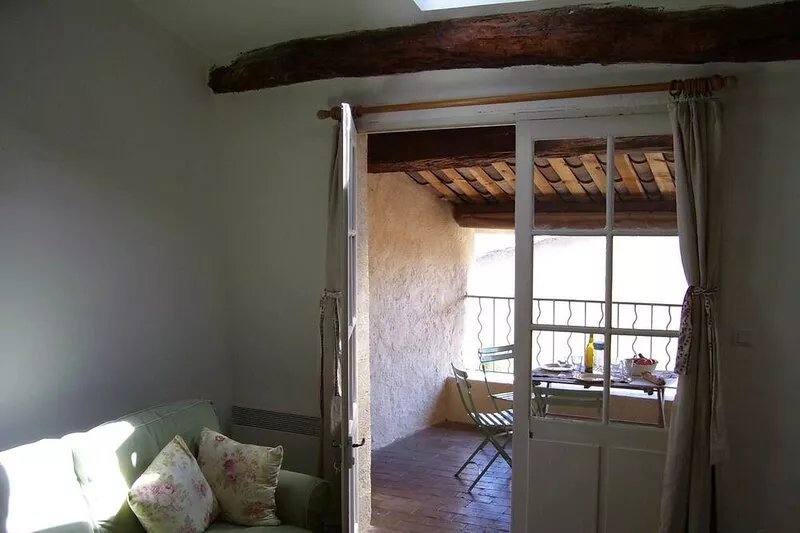 Pretty Provencal Townhouse In The Heart Of Lourmarin