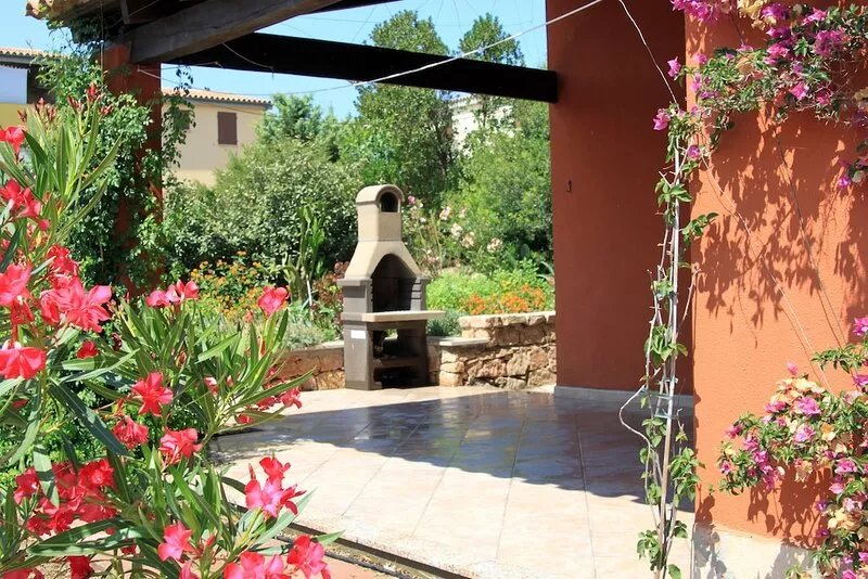 Villa with Animation-Pool-Tennis.Sea à 200m in a Holiday Village.