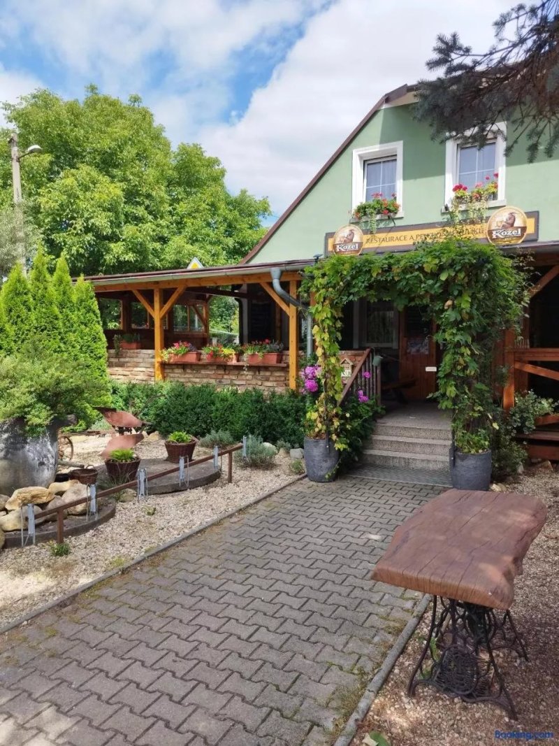 Restaurace A Penzion U Kulíků