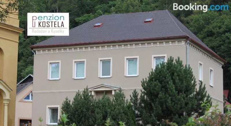 Penzion U Kostela