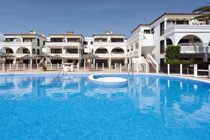 The White apartment in Amarilla Golf