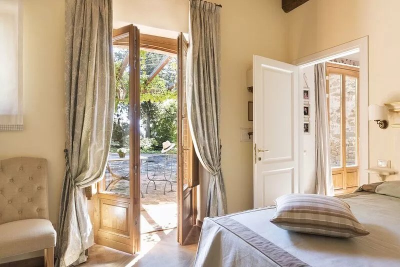 Tuscan house with big patio, private pool, garden, wheelchair- and pet-friendly