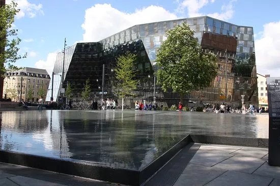 Universitatsbibliothek Freiburg