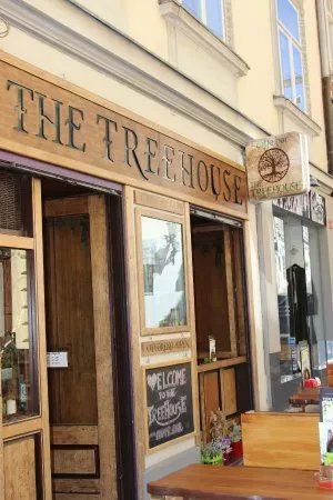 The Treehouse Caffe