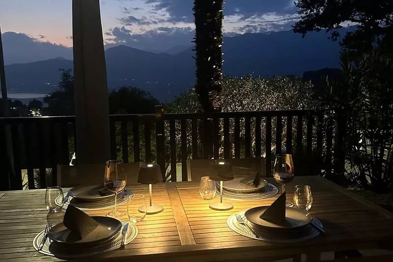 Chalet with a fantastic view of Lake Maggiore