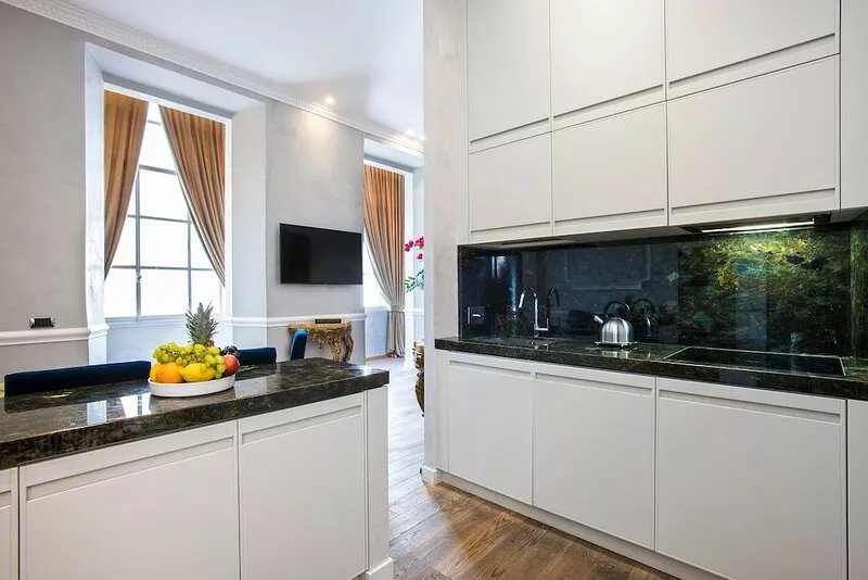 Elegant and Charming Apartment by Alta Luxury Apartments