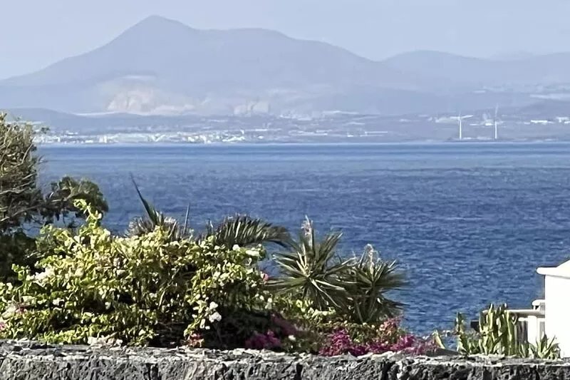 Casa Jemma is a unique Sea Front 4 bedroom villa with 12x4  pool and games room
