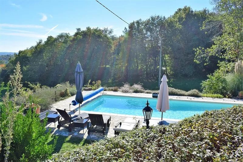 Between Sarlat and Domme, 1km from the Dordogne river, Live the French dream