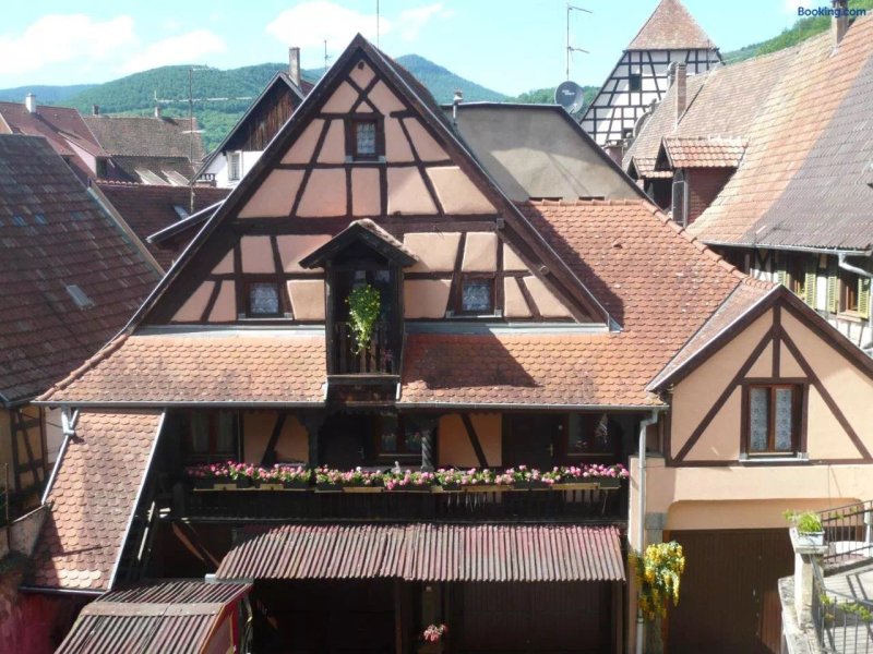 La Cour Des Meuniers