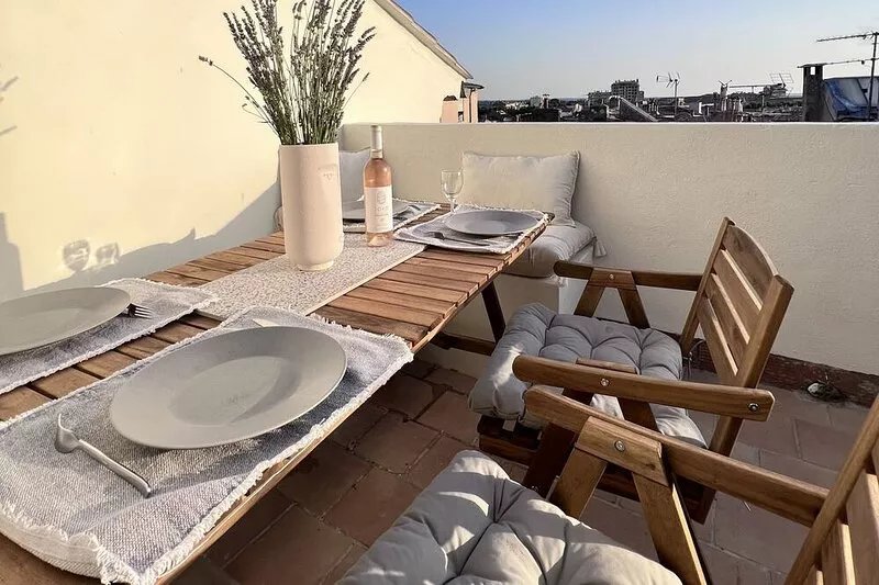 La Terrasse in the heart of the old town.