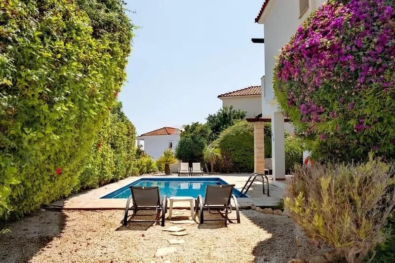 Private Villa with own pool 5 minutes drive to Coral Bay with 2 Sandy beaches