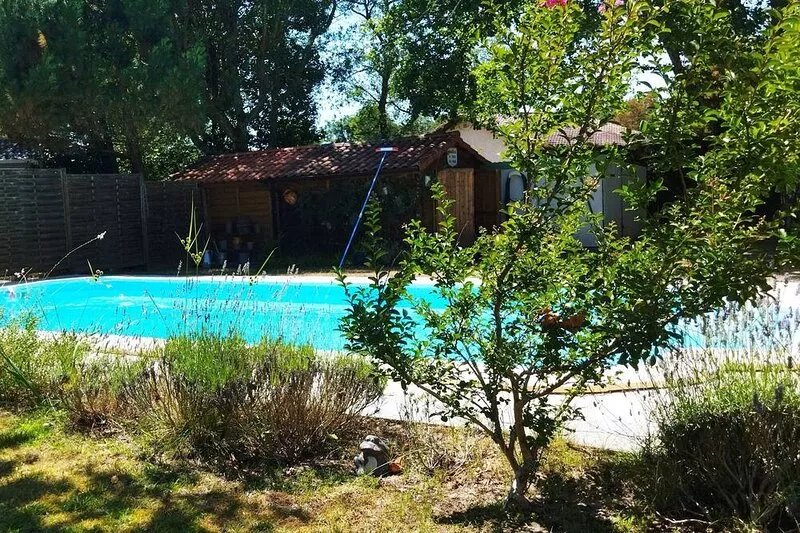 Jolie Landaise / swimming pool private garden ocean 8kmForet and lake 2 steps