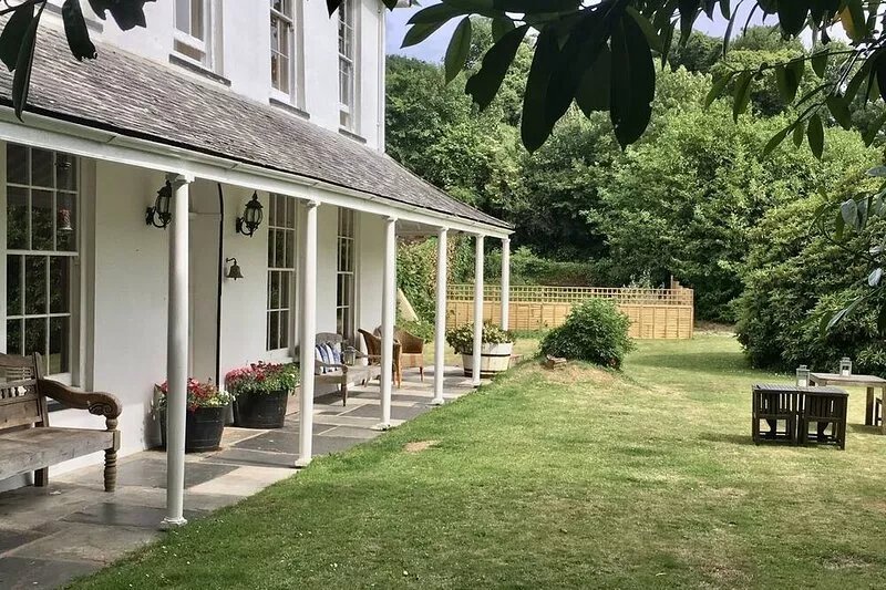 Charming Georgian Manor House, private garden, rural setting near Kingsbridge