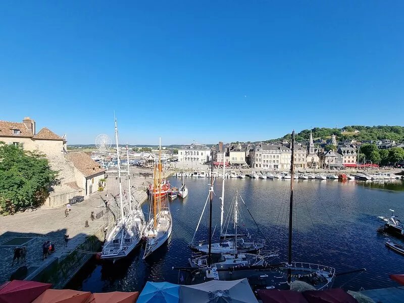 Houdaille 2 - Bright Suite overlooking the Port of Honfleur