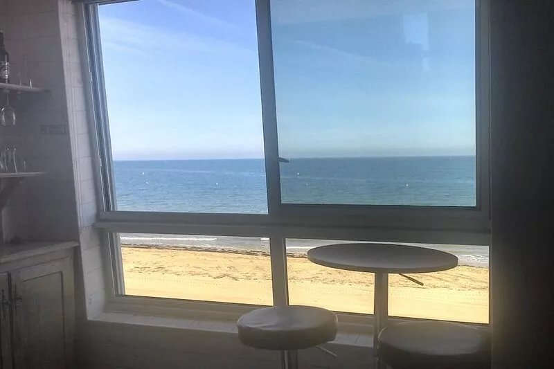 Panoramic view of the beach in Courseulles sur Mer in Normandy, Wi-Fi Included