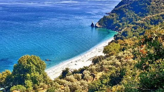 Paralia Agioi Saranta