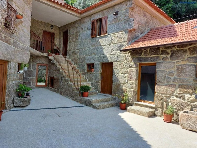 CasaNovelhos Suites