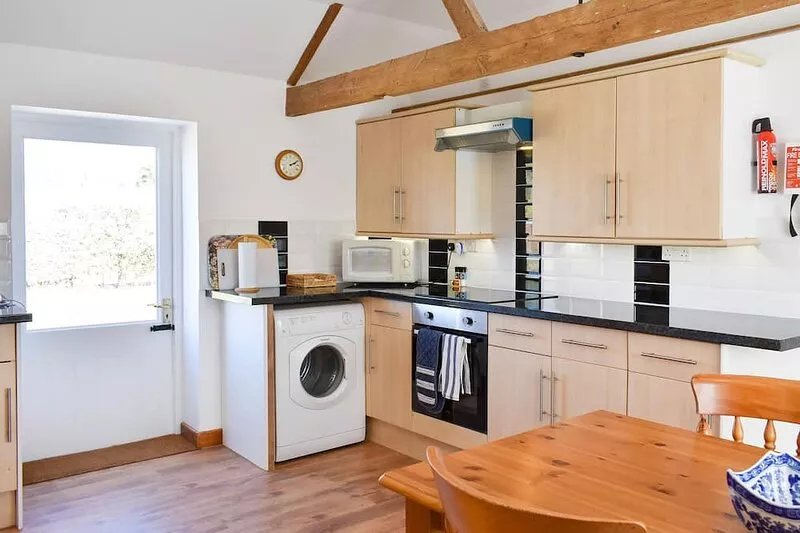 2 bedroom accommodation in Compton, near Chichester