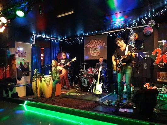 Woodstock Music Pub