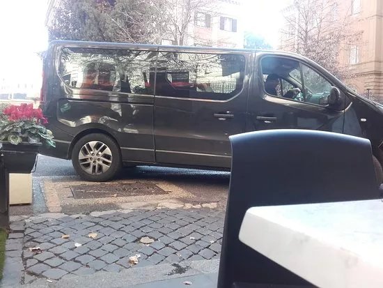 Holiday Taxis