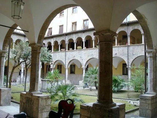 Chiostro Maggiore di San Francesco