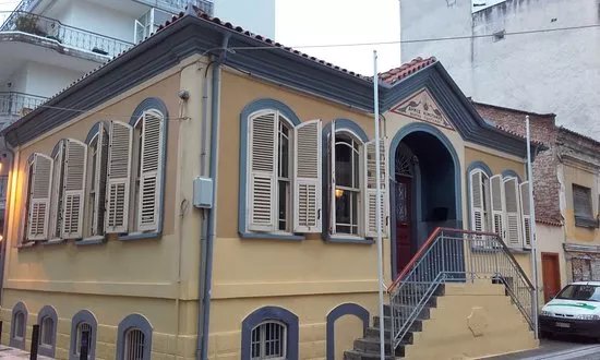 Building at Kouloglou and Seferi Streets