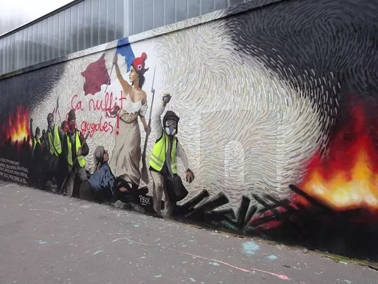 Fresque La Liberte Guidant les Gilets Jaunes