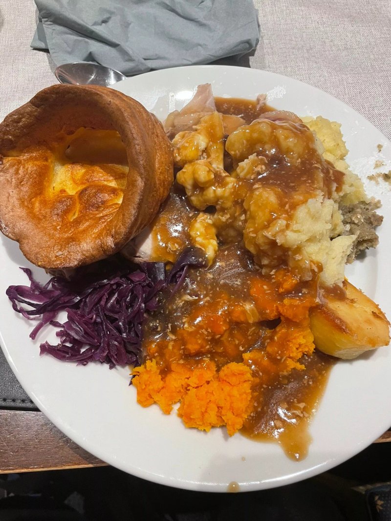 Cheung's Street Food And Roasts