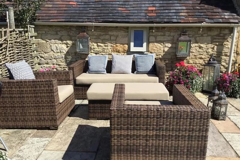 Stay in a 15 century Barn 20 minutes from Stratford on Avon