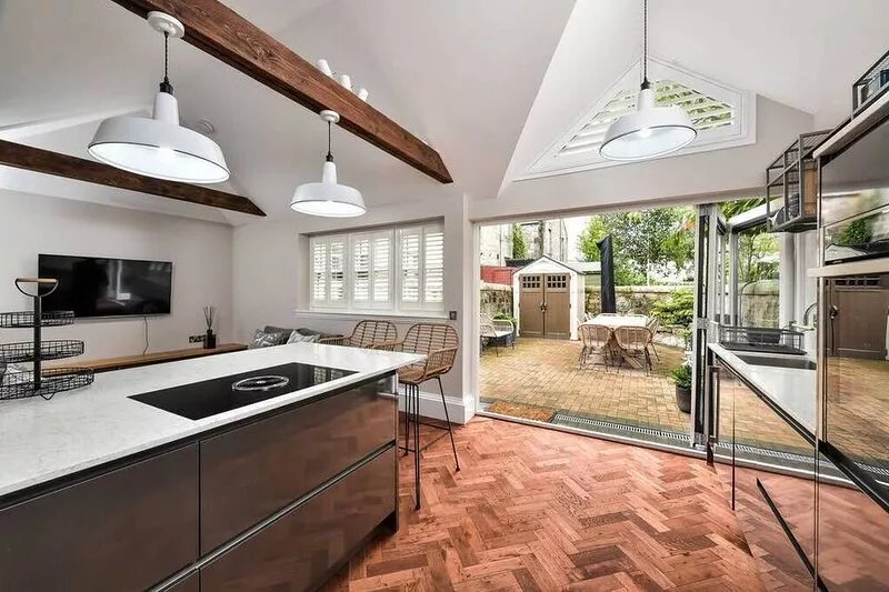 24a Murray Park -  a townhouse that sleeps 4 guests  in 2 bedrooms