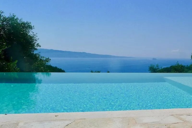 Stunning Hillside Villa, Private Pool And Amazing Sea Views with WIFI