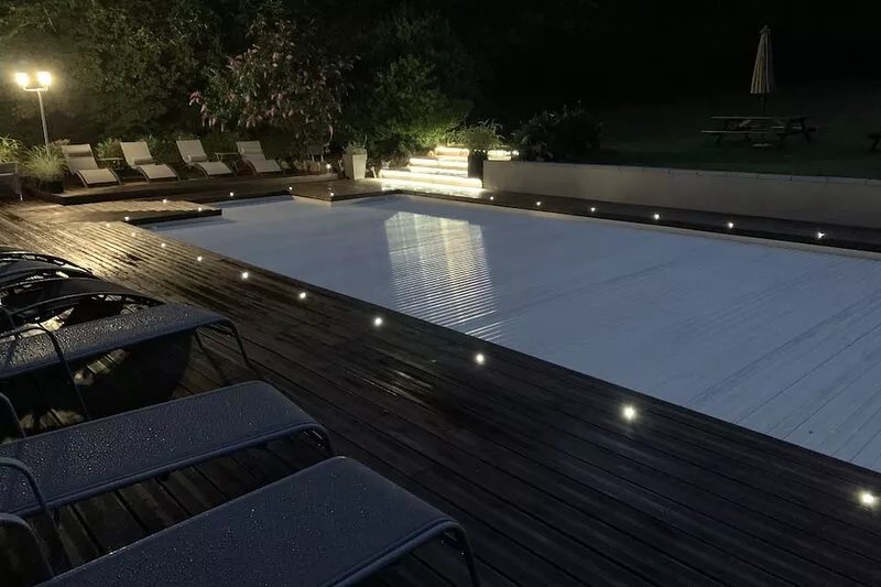 child & pet friendly complex | heated pool | local equestrian | Gite Les Arbres