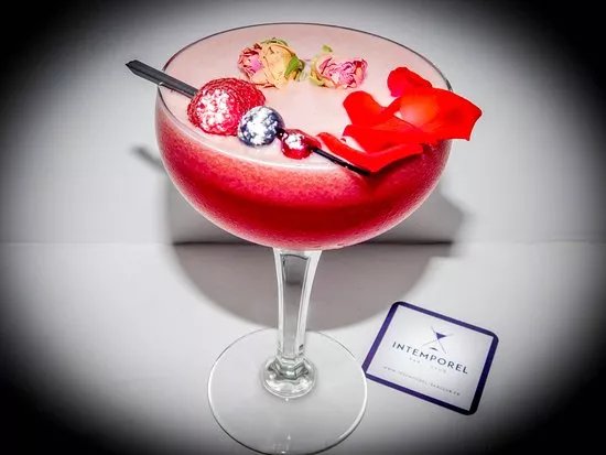 Intemporel Bar Club