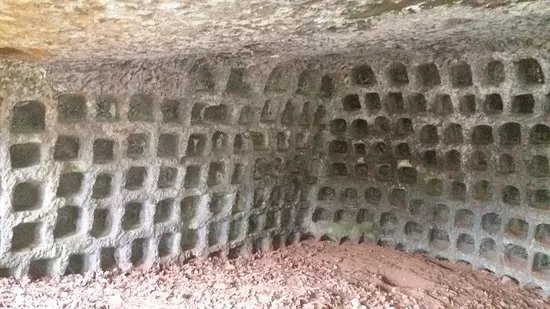 Grotte dei Quadratini e dei Finestroni