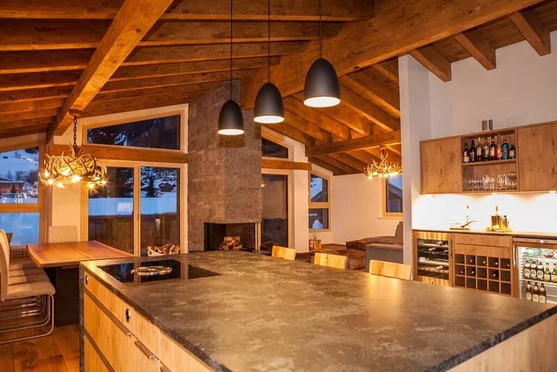 St. Anton am Arlberg Chalet - Riffler Lodge - 5 bedrooms w/fireplace and sauna