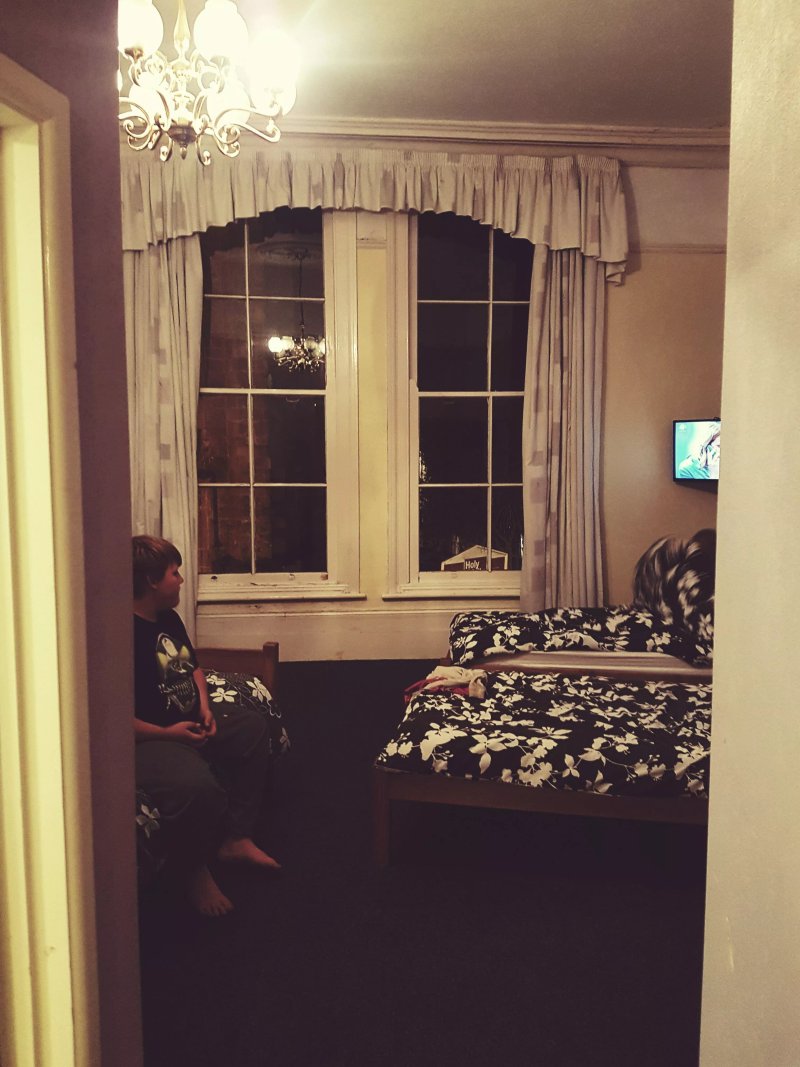 The Queens Head Hotel