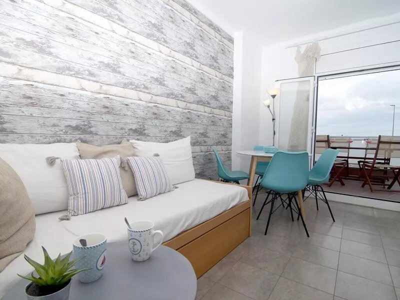 Nice apartment with large terrace and sea views