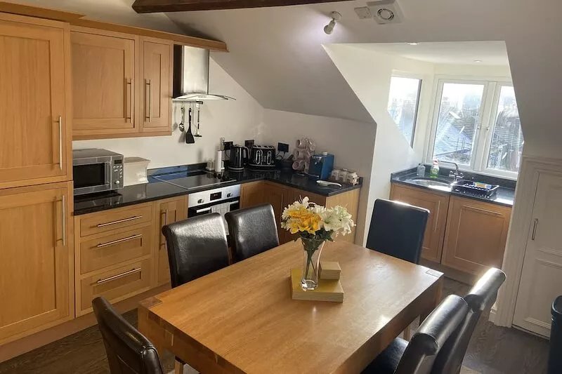 Stunning Whitby Penthouse Apartment with Abbey View