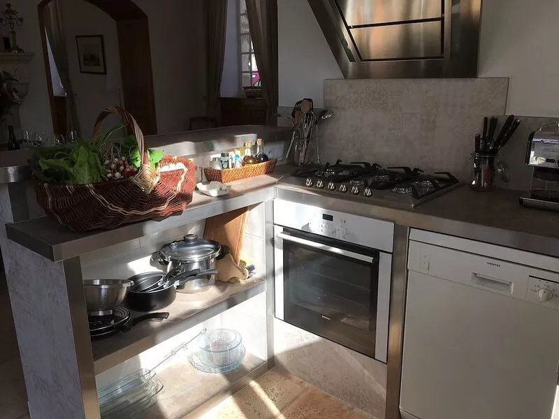 Charming gîte in the heart of the Côte d'Or, 17th century chateau and gardens