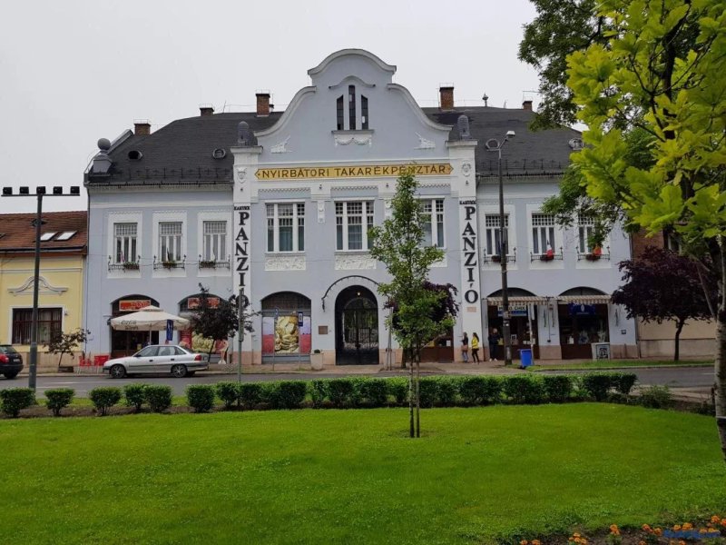 B&B Kakukk Etterem