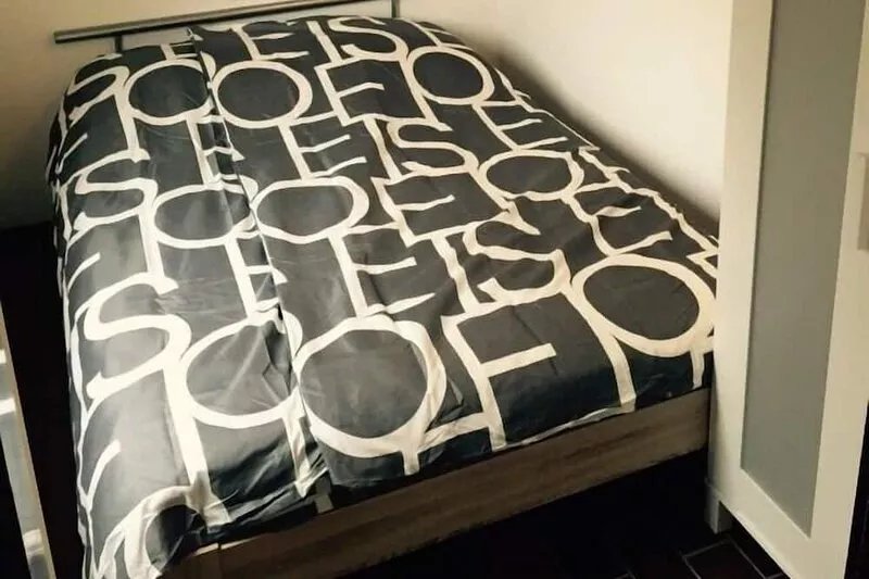 Beautifully renovated in 2015 for 6 pers. event. 8 with a sofa bed