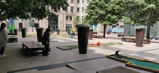 Canary Wharf Minigolf