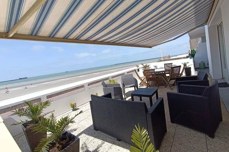 Superbe Appartement Avec Terasse Face a la mer
