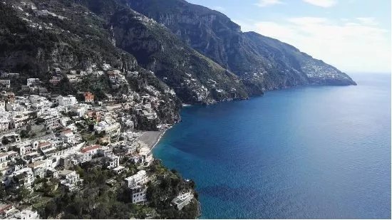 Sorrento House Travel