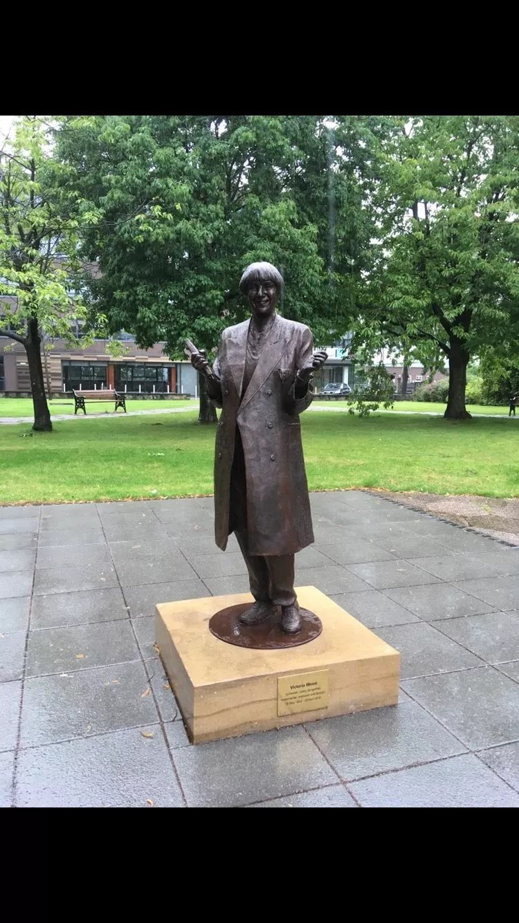 Victoria Wood Statue