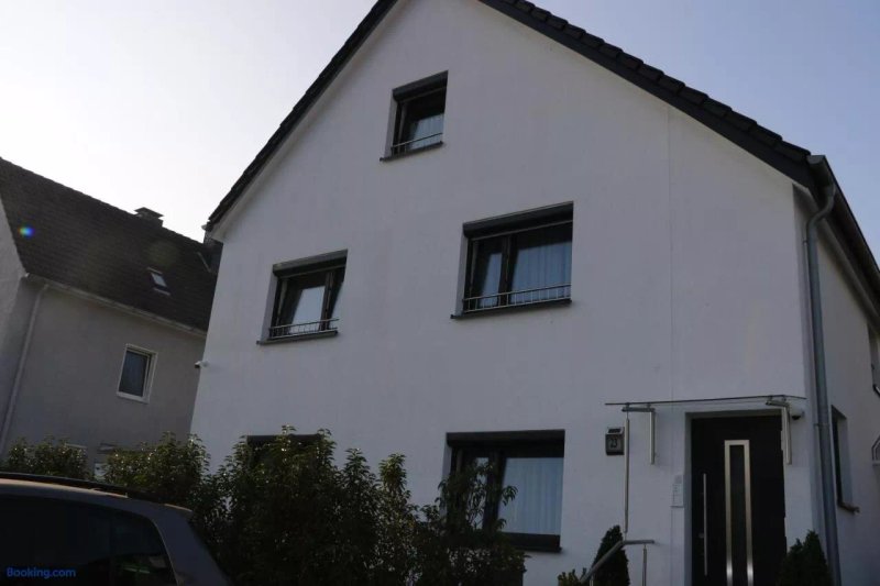 Rooms In Dusseldorf Near The Airport/Fair
