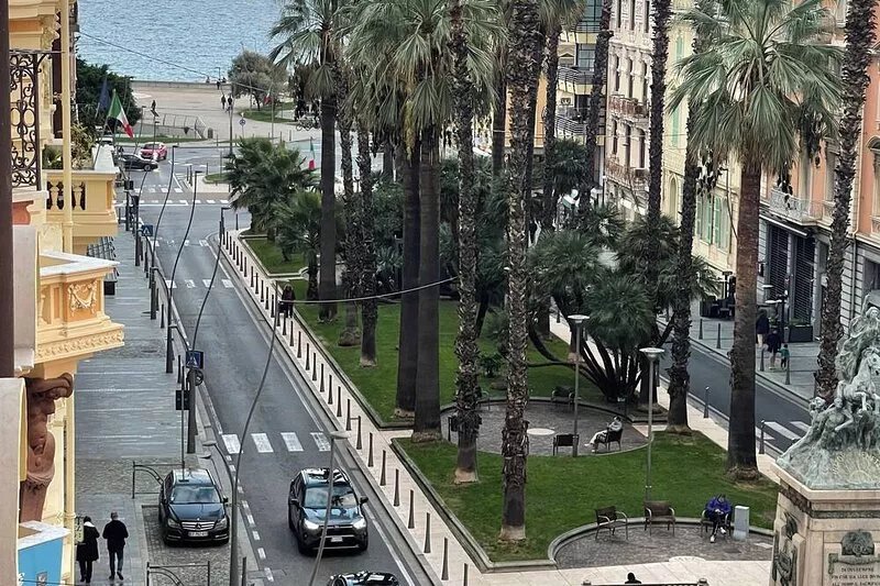CityCenter Penthouse with Views  CIN IT008055C28X4B8VM3
