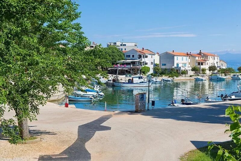 Nice apartment with private terrace,50m distant from the sea !